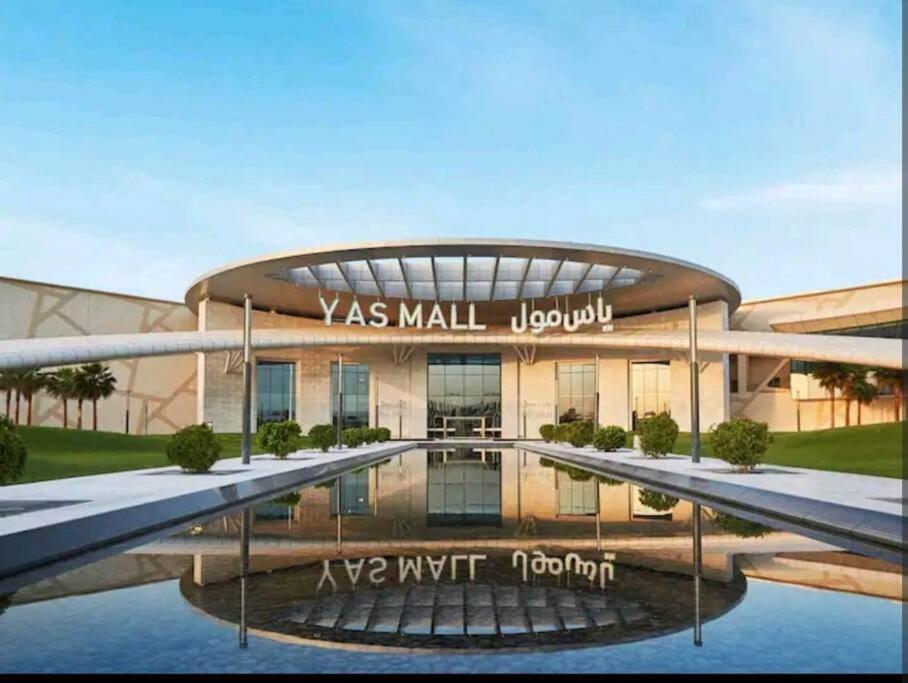 B1 Studio In Yas With Canal View Abu Dhabi Exteriör bild