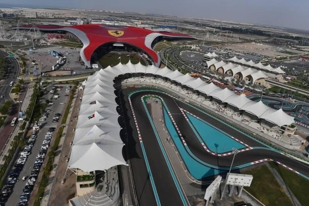 B1 Studio In Yas With Canal View Abu Dhabi Exteriör bild